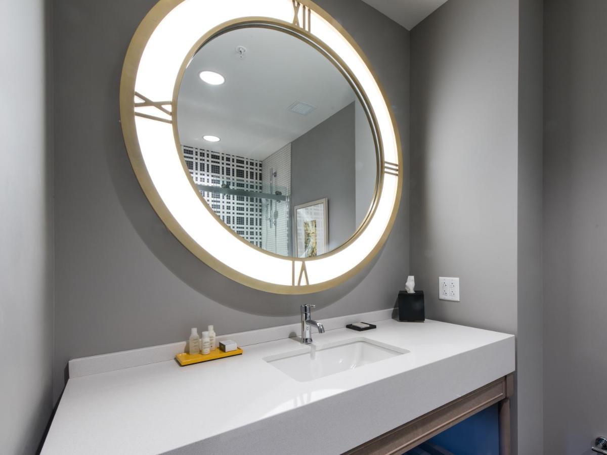 Hotel Indigo Hattiesburg By Ihg Rum bild